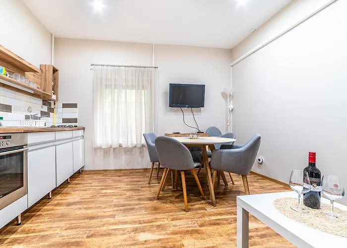 Apartament Eden By Mital Seghedin